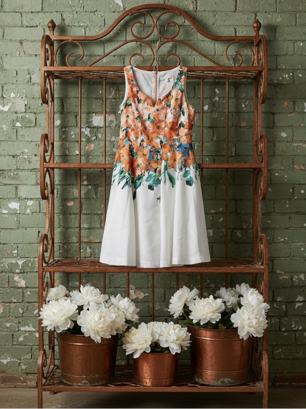 DB Super adorable peach floral dress